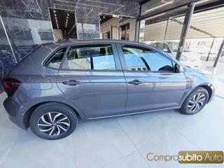 VOLKSWAGEN Polo usata, con Autoradio