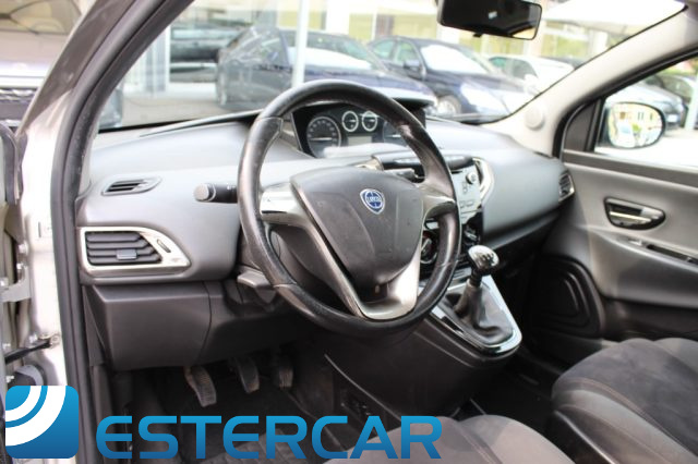 LANCIA Ypsilon usata, con Controllo trazione