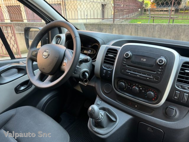RENAULT Trafic usata, con USB