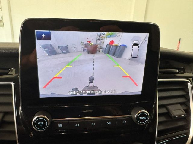 FORD Tourneo Custom usata, con Vetri oscurati