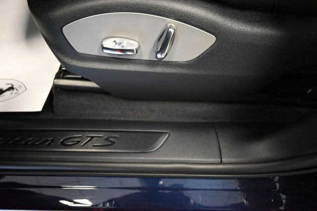 PORSCHE Macan usata 324