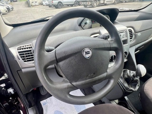 LANCIA Ypsilon usata 10