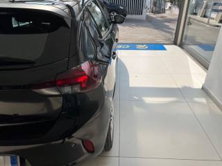 OPEL Corsa usata, con Climatizzatore