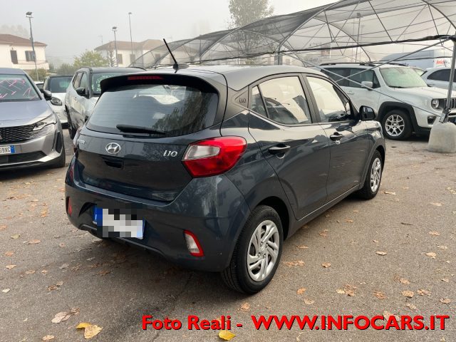 HYUNDAI i10 usata, con Airbag