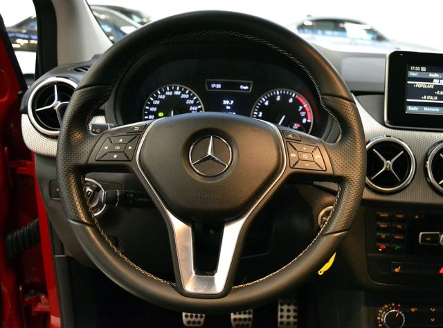 MERCEDES-BENZ B 180 usata, con Cerchi in lega