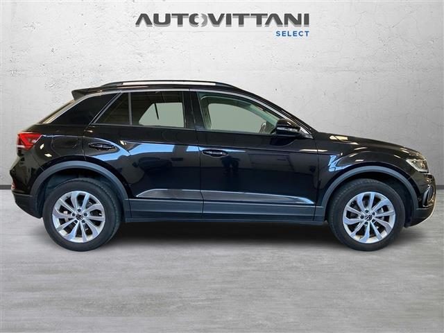 VOLKSWAGEN T-Roc usata, con Autoradio