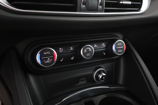 ALFA ROMEO Stelvio usata 17