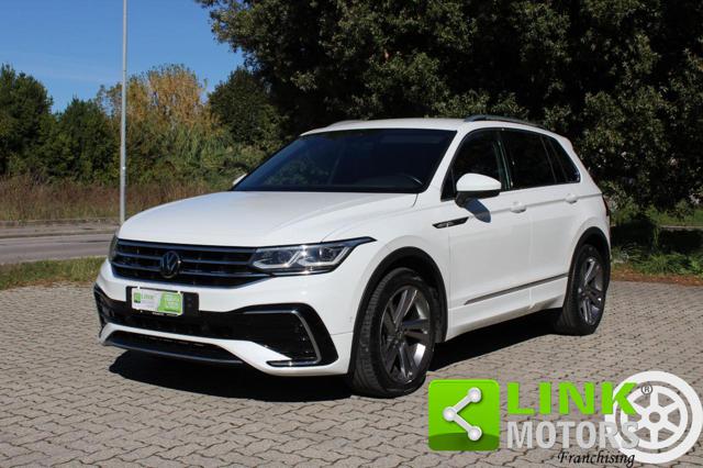 VOLKSWAGEN Tiguan usata, con Autoradio