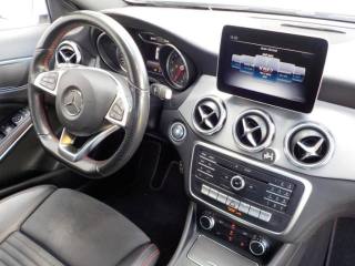MERCEDES-BENZ GLA 200 usata, con Tettuccio apribile