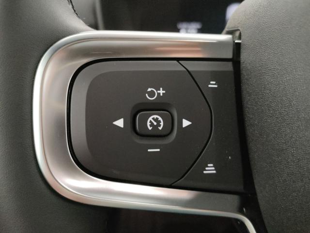 VOLVO C40 usata, con Park Distance Control