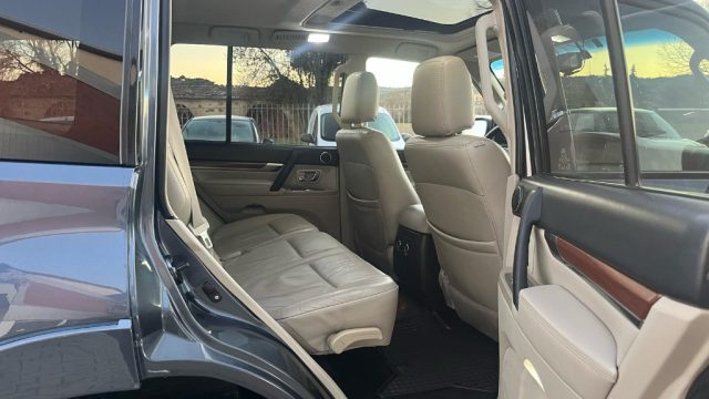MITSUBISHI Pajero usata, con Tettuccio apribile