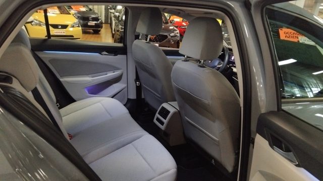 VOLKSWAGEN Golf usata, con ESP