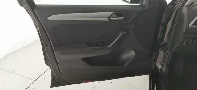 VOLKSWAGEN T-Roc usata 62