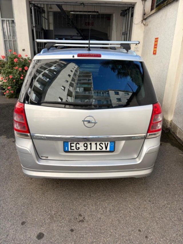 OPEL Zafira usata, con Autoradio