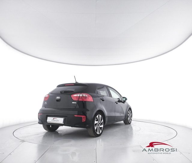 KIA Rio usata 2