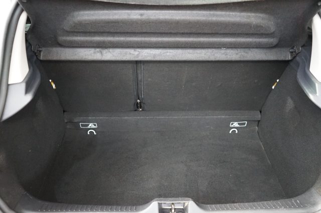 RENAULT Clio usata, con Airbag testa