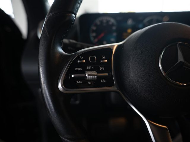 MERCEDES-BENZ GLA 200 usata, con Cruise Control