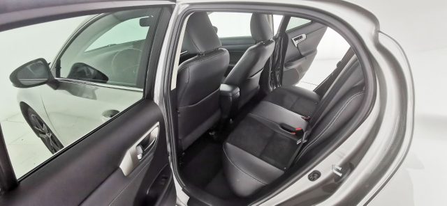 LEXUS CT 200h usata, con Isofix