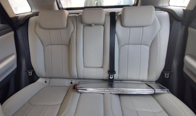 LAND ROVER Range Rover Evoque usata, con Sedile posteriore sdoppiato