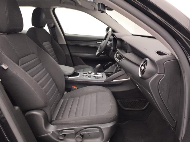 ALFA ROMEO Stelvio usata, con Sensore di luce