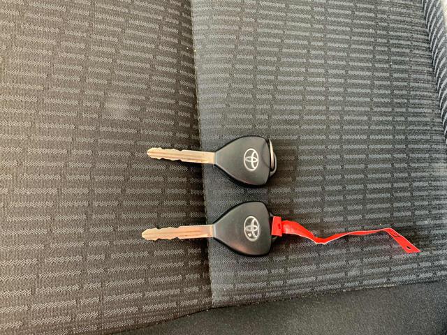 TOYOTA Avensis usata, con Bracciolo