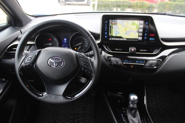 TOYOTA C-HR usata, con Sensore di luce