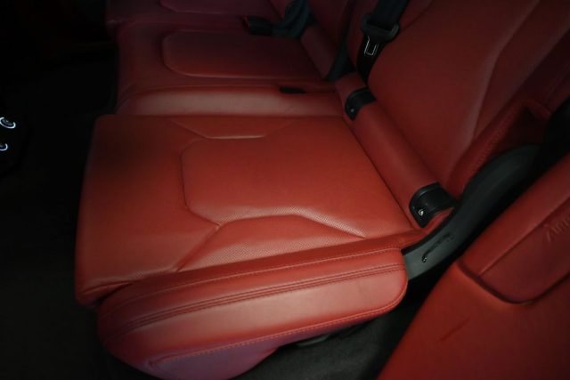 LAMBORGHINI Urus usata 64