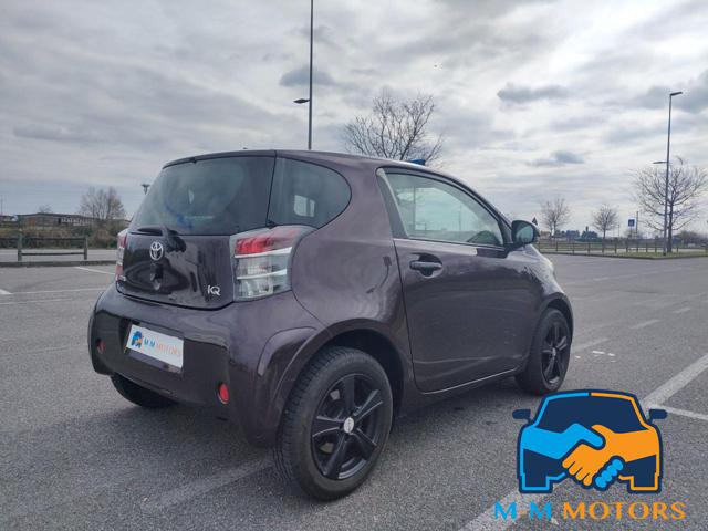 TOYOTA iQ usata, con Alzacristalli elettrici