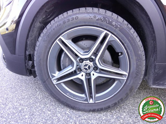 MERCEDES-BENZ GLB 200 usata, con Fari LED