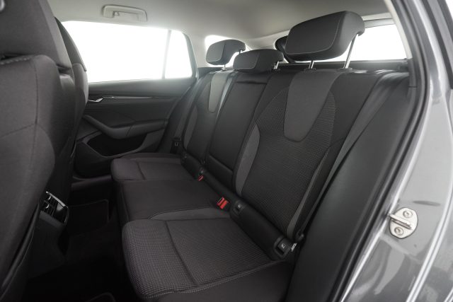 SKODA Octavia usata 9