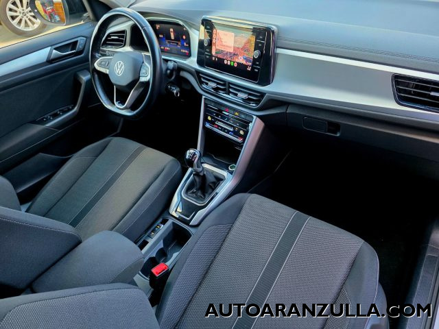VOLKSWAGEN T-Roc usata, con Controllo automatico clima