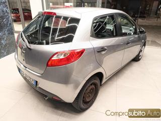 MAZDA 2 usata, con Climatizzatore