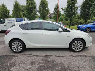 OPEL Astra usata, con Autoradio