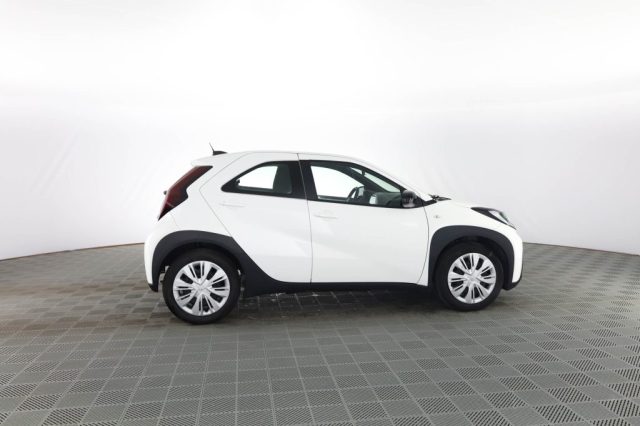 TOYOTA Aygo X usata 2