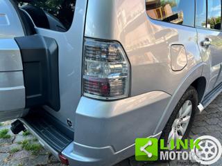 MITSUBISHI Pajero usata, con Fari bi-xeno