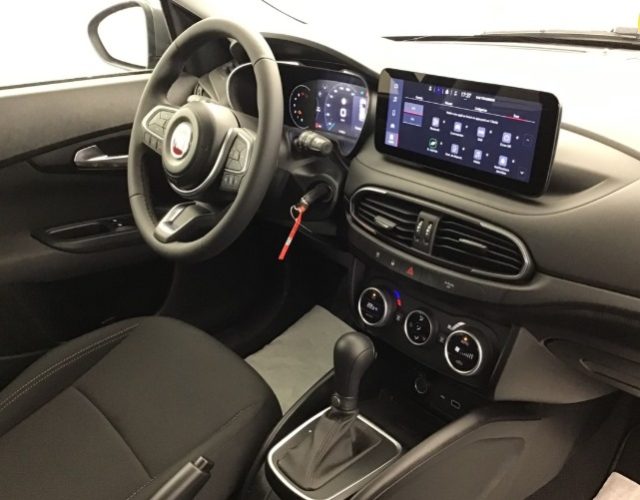 FIAT Tipo usata, con Touch screen
