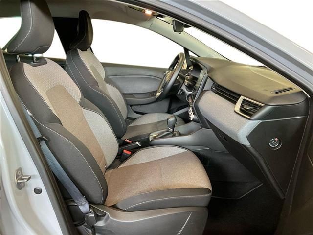 RENAULT Clio usata, con Volante in pelle