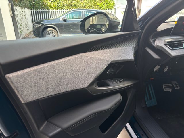 PEUGEOT 3008 usata, con USB