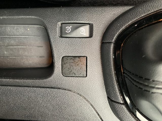 RENAULT Clio usata, con Sistema di navigazione