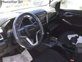 ISUZU D-Max usata, con Alzacristalli elettrici