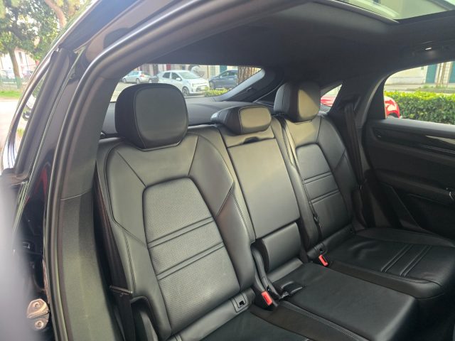 PORSCHE Cayenne usata, con Fari al laser