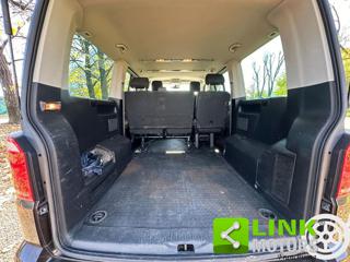 VOLKSWAGEN Caravelle usata, con Servosterzo