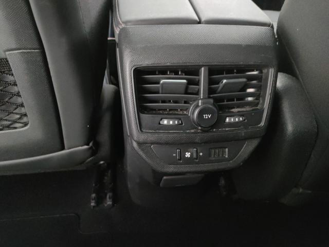 PEUGEOT 5008 usata, con Sistema di navigazione