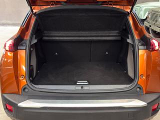 PEUGEOT 2008 usata, con Luci diurne LED