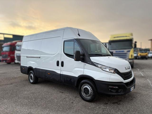 IVECO Daily usata, con Autoradio