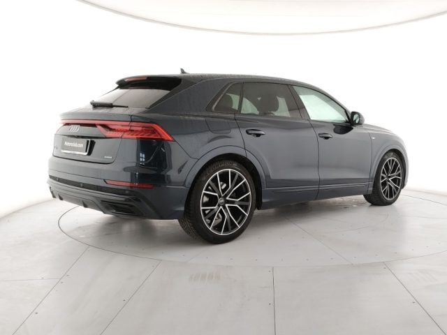 AUDI Q8 usata, con Alzacristalli elettrici