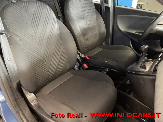 LANCIA Ypsilon usata, con Autoradio