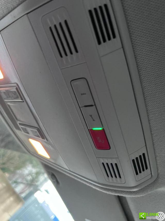 SEAT Arona usata, con USB