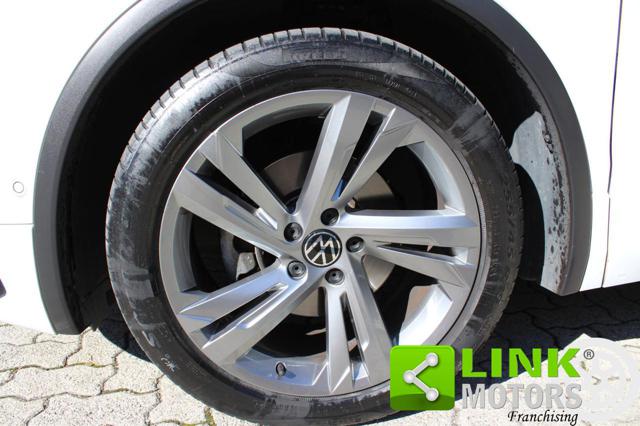 VOLKSWAGEN Tiguan usata, con Bracciolo