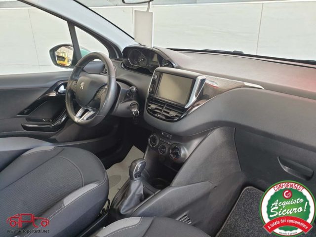 PEUGEOT 208 usata, con Fendinebbia